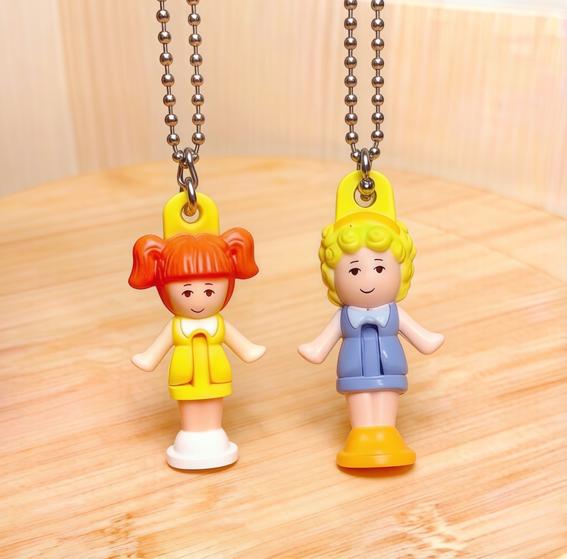 Vintage Collection Playset - ポリーポケットペンダントキーホルダーヴィンテージマイクロプレイセットコレクタブルおもちゃ女性用バックパックジャケット帽子ファッションアクセサリー