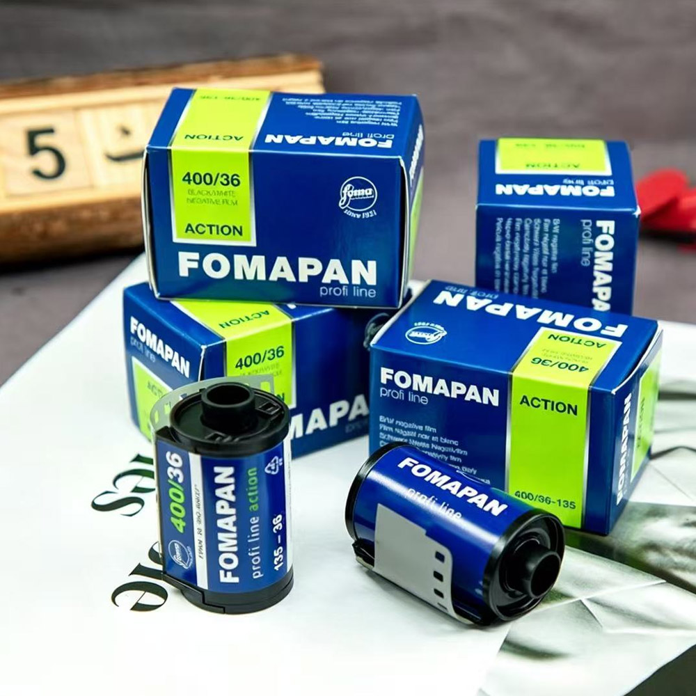フォマパン400アクション135（35mm）白黒フィルム36 - Film Camera 35Mm のレビューと価格