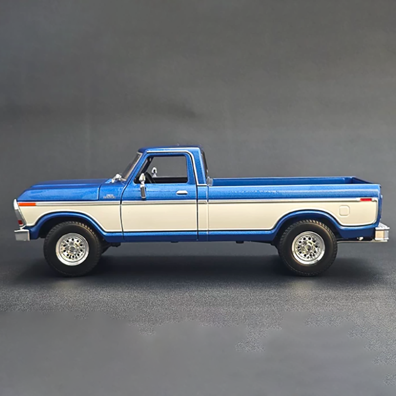 (約27.6 * 10.5 * 9.7 cm) Maisto - Vintage And Collectible Toys のレビューと価格